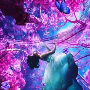 Meet your Posher, Roxanne